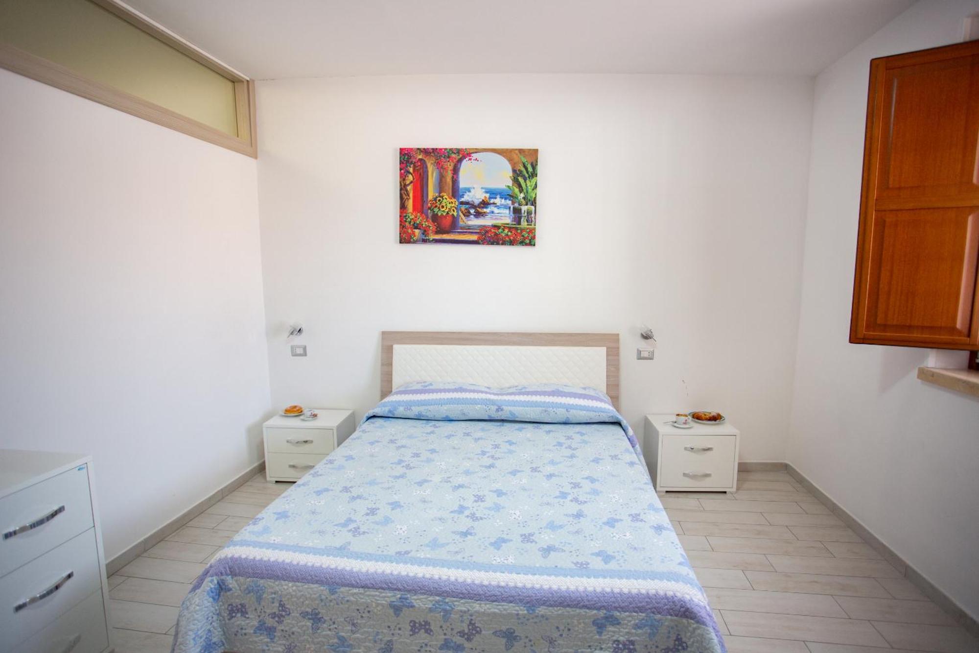 Odissea Residence E Rooms Santa Maria di Castellabate Room photo