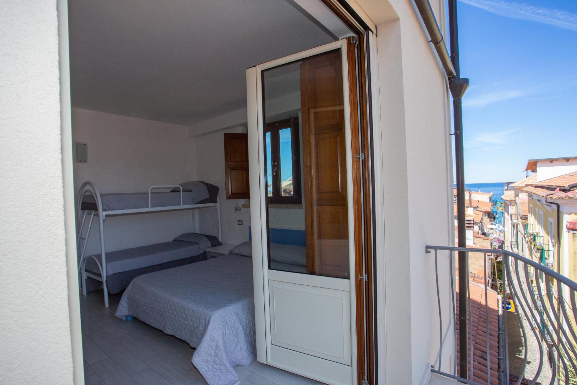 Odissea Residence E Rooms Santa Maria di Castellabate Room photo