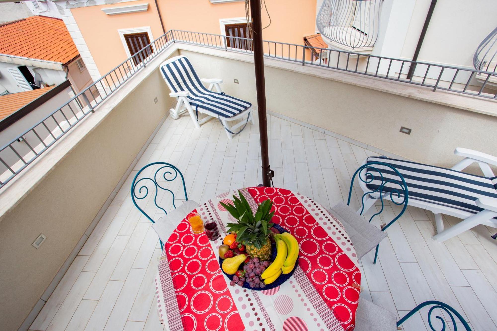 Odissea Residence E Rooms Santa Maria di Castellabate Room photo